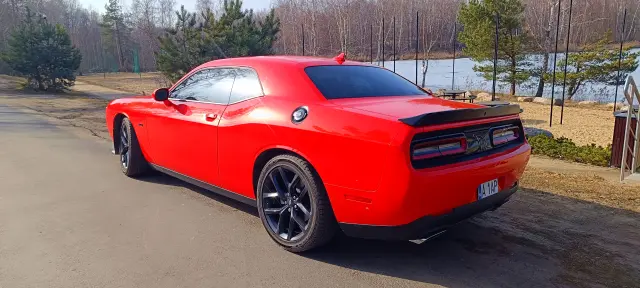 DODGE Challenger RT