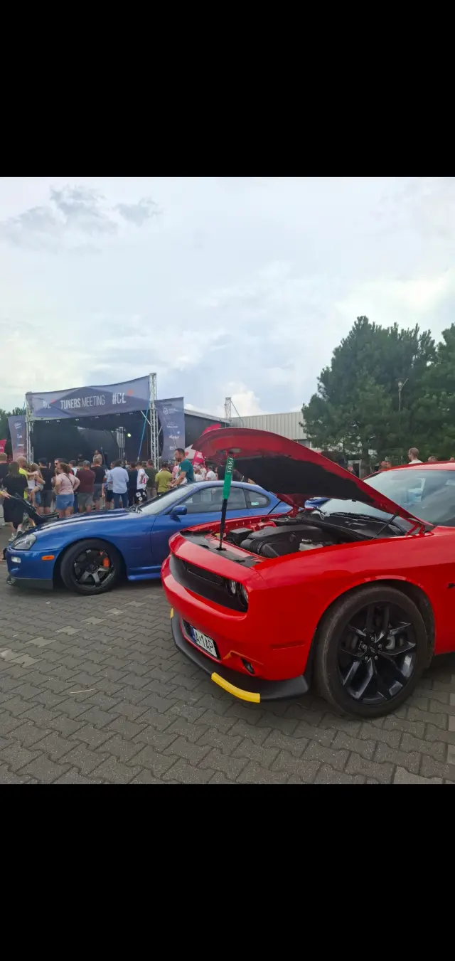 DODGE Challenger RT