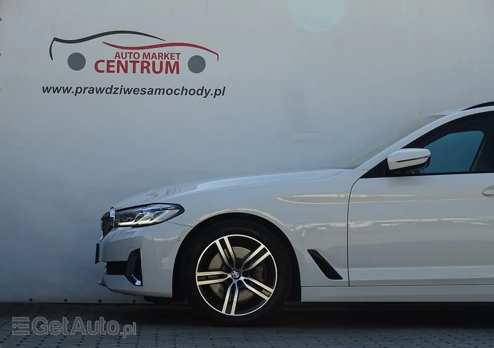 BMW Seria 5 530d mHEV Luxury Line sport