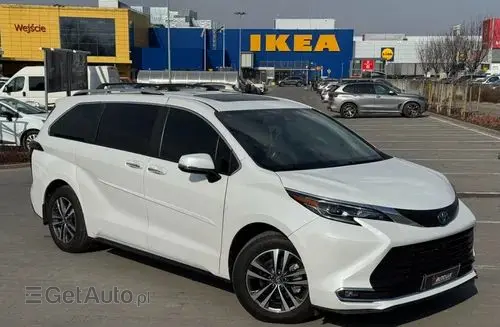 TOYOTA Sienna 