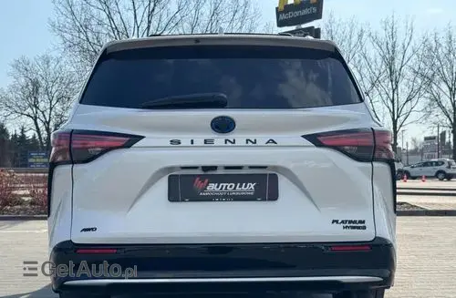 TOYOTA Sienna 