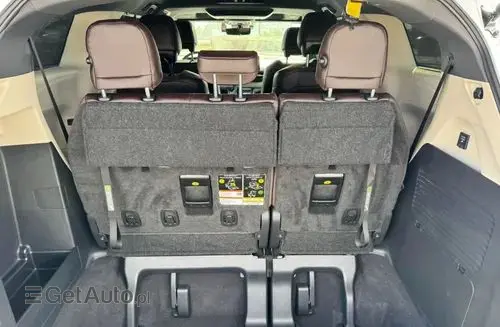 TOYOTA Sienna 