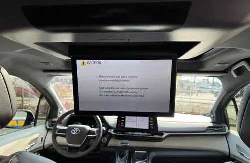 TOYOTA Sienna 