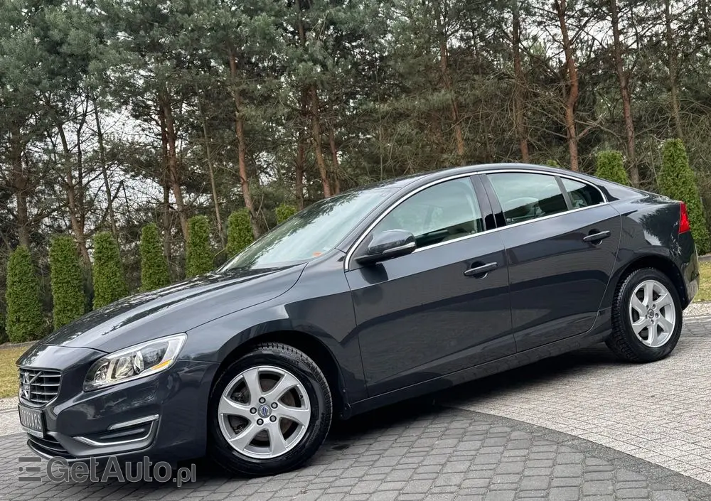 VOLVO S60 D4 Drive-E Momentum