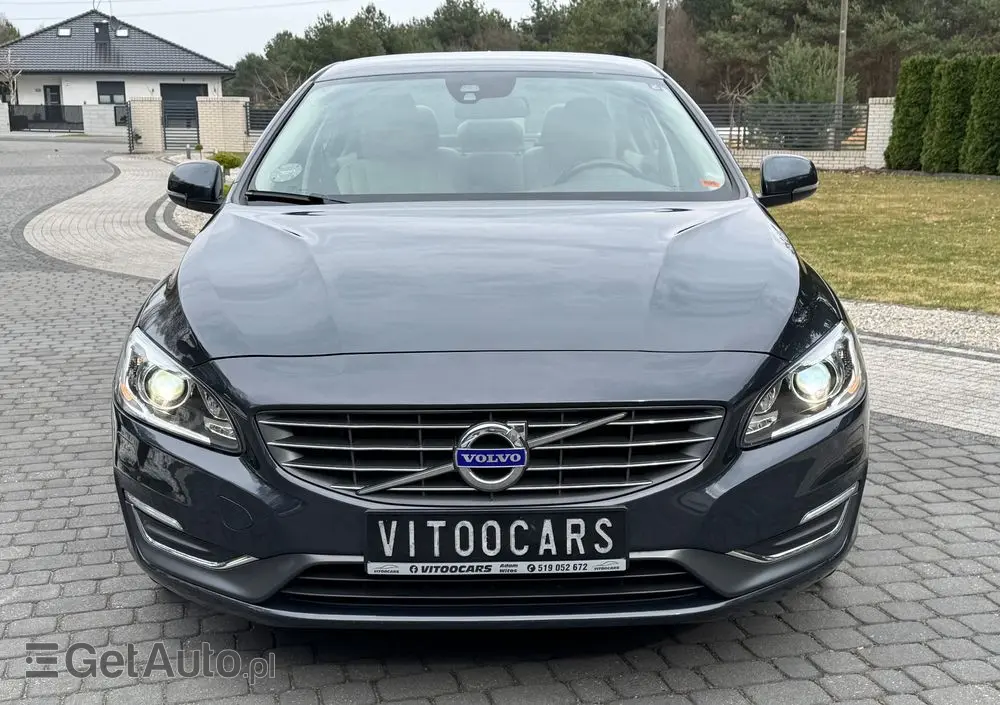 VOLVO S60 D4 Drive-E Momentum