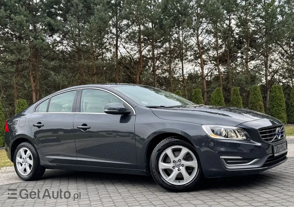 VOLVO S60 D4 Drive-E Momentum