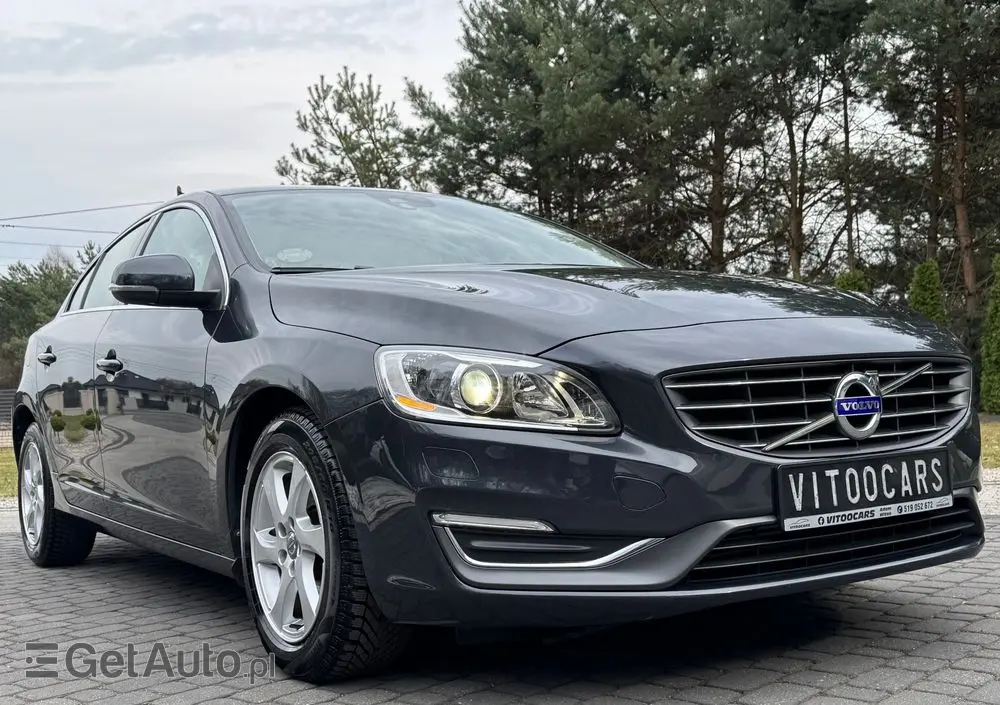 VOLVO S60 D4 Drive-E Momentum