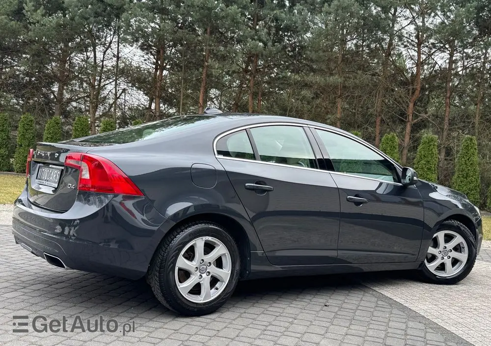 VOLVO S60 D4 Drive-E Momentum