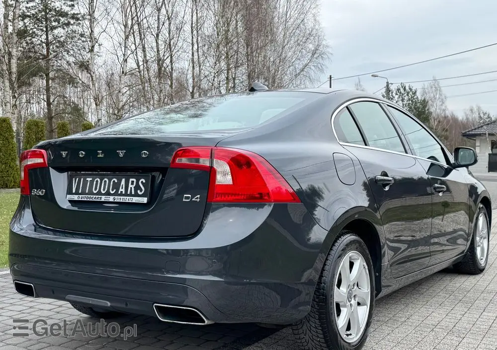 VOLVO S60 D4 Drive-E Momentum