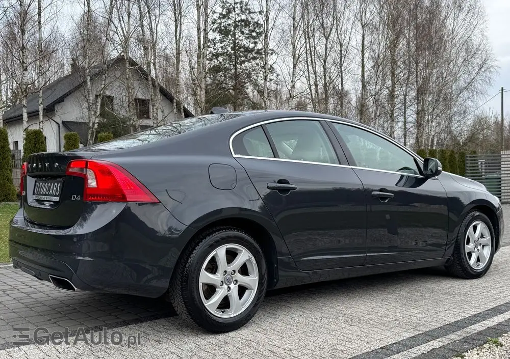 VOLVO S60 D4 Drive-E Momentum