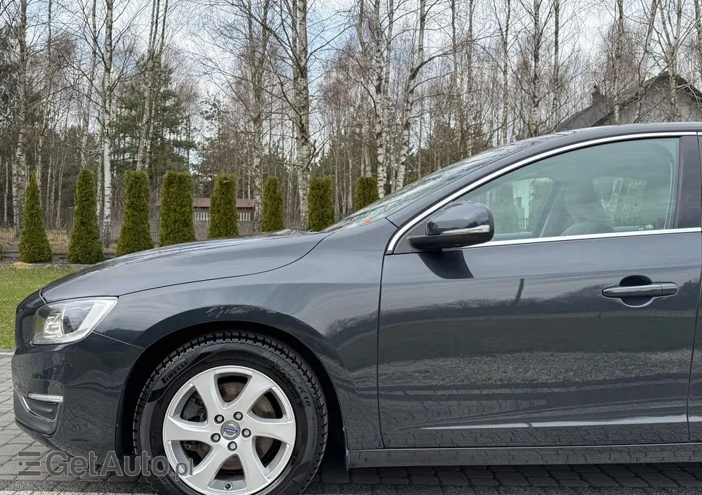 VOLVO S60 D4 Drive-E Momentum
