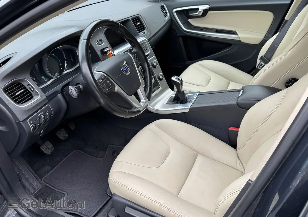 VOLVO S60 D4 Drive-E Momentum