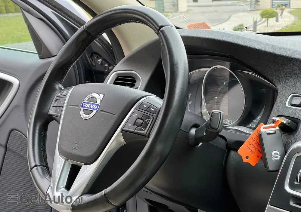 VOLVO S60 D4 Drive-E Momentum