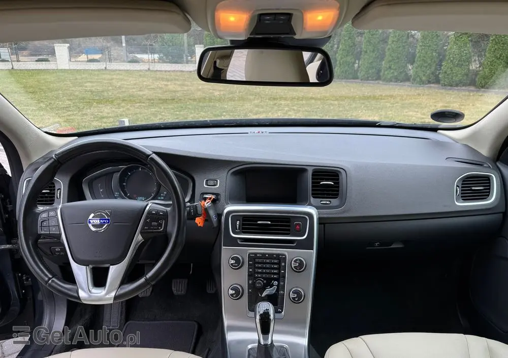 VOLVO S60 D4 Drive-E Momentum