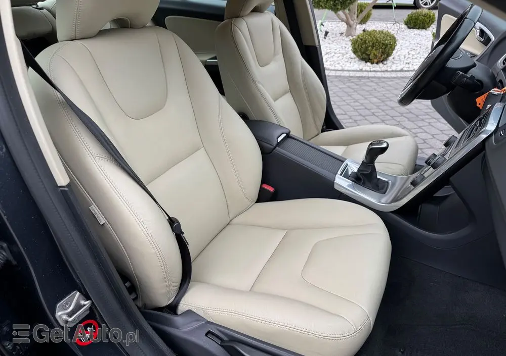 VOLVO S60 D4 Drive-E Momentum