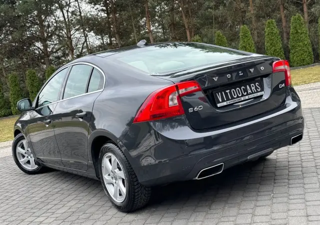 VOLVO S60 D4 Drive-E Momentum