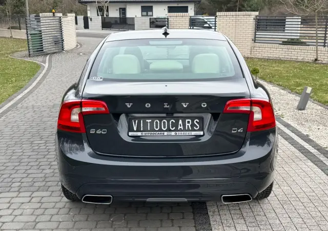 VOLVO S60 D4 Drive-E Momentum