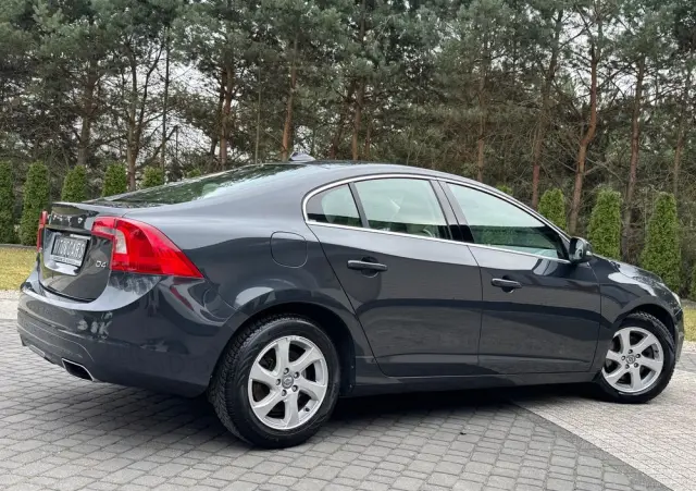 VOLVO S60 D4 Drive-E Momentum