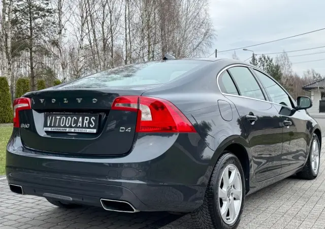 VOLVO S60 D4 Drive-E Momentum