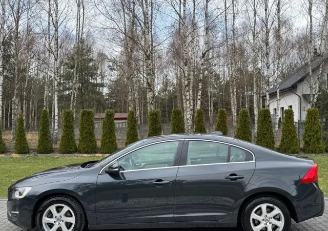 VOLVO S60 D4 Drive-E Momentum