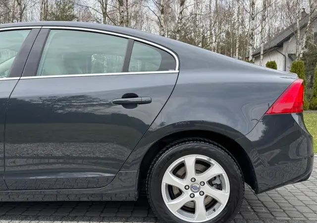 VOLVO S60 D4 Drive-E Momentum