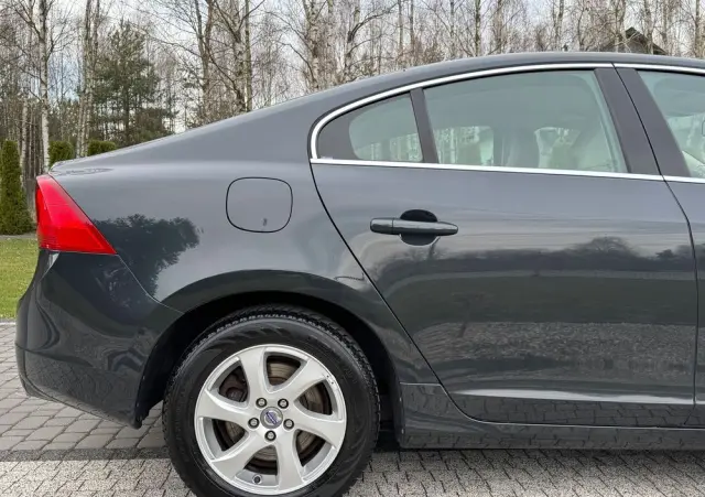 VOLVO S60 D4 Drive-E Momentum