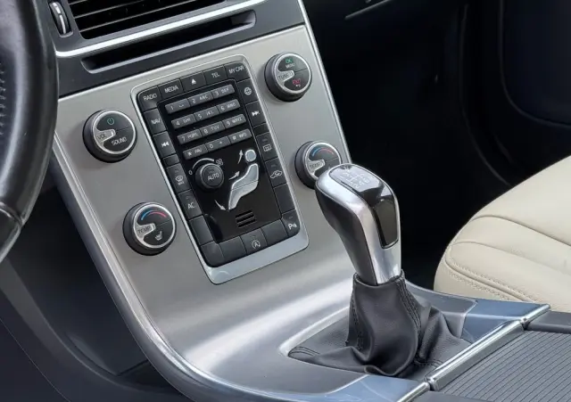 VOLVO S60 D4 Drive-E Momentum