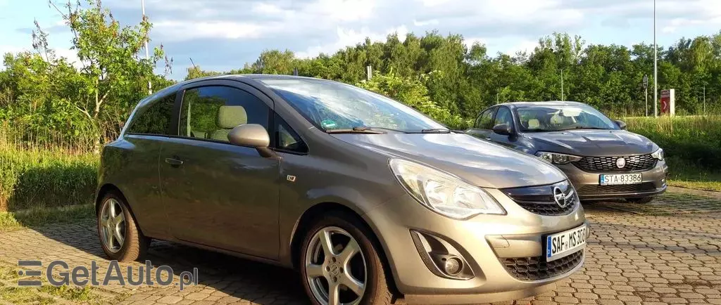 OPEL Corsa 