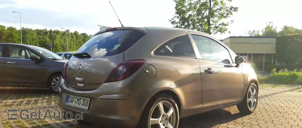 OPEL Corsa 