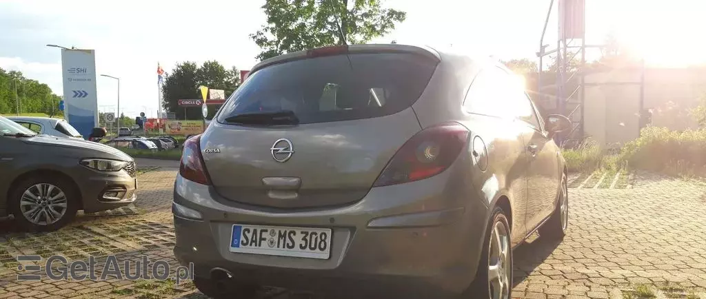 OPEL Corsa 