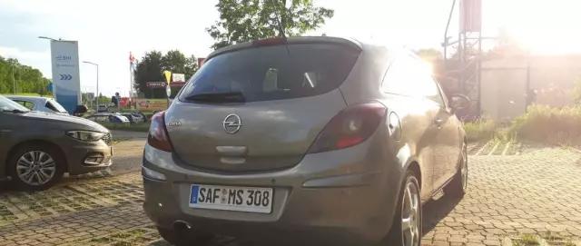 OPEL Corsa 