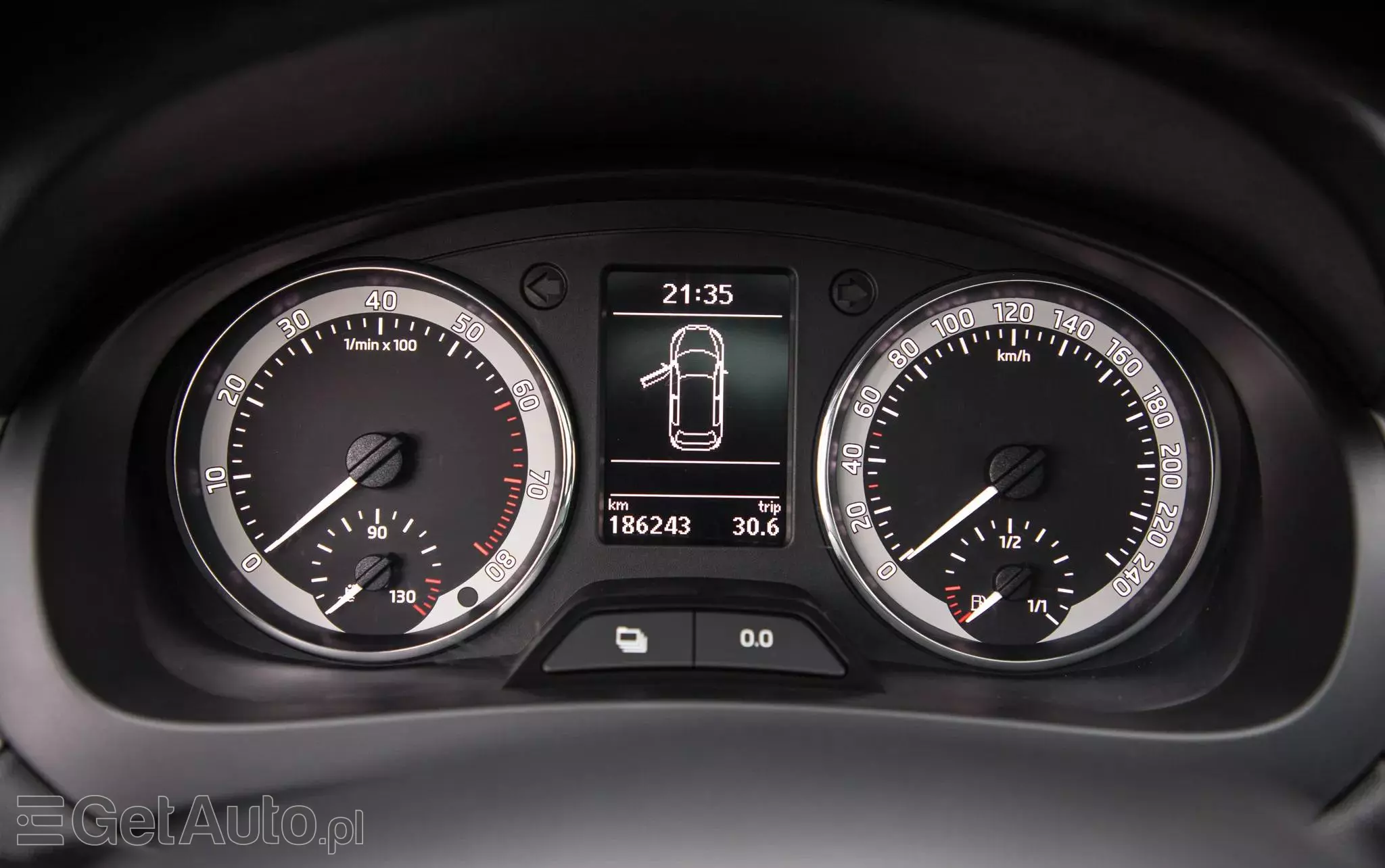 SKODA RAPID 1.4 TSI DSG Edition