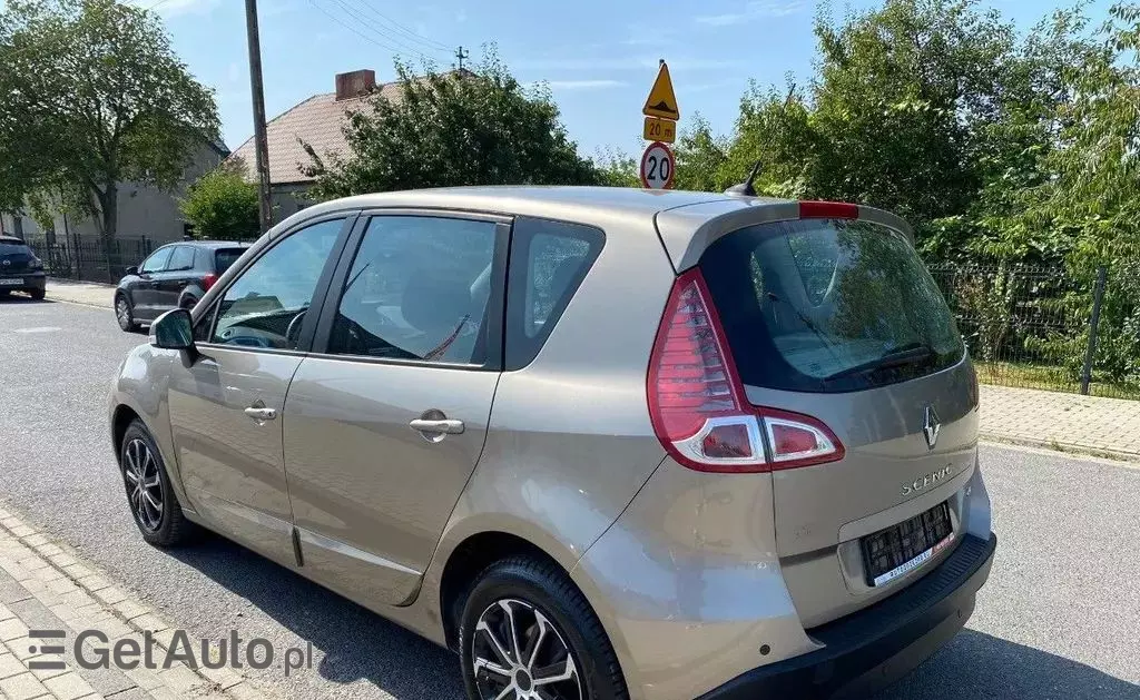 RENAULT Scenic 