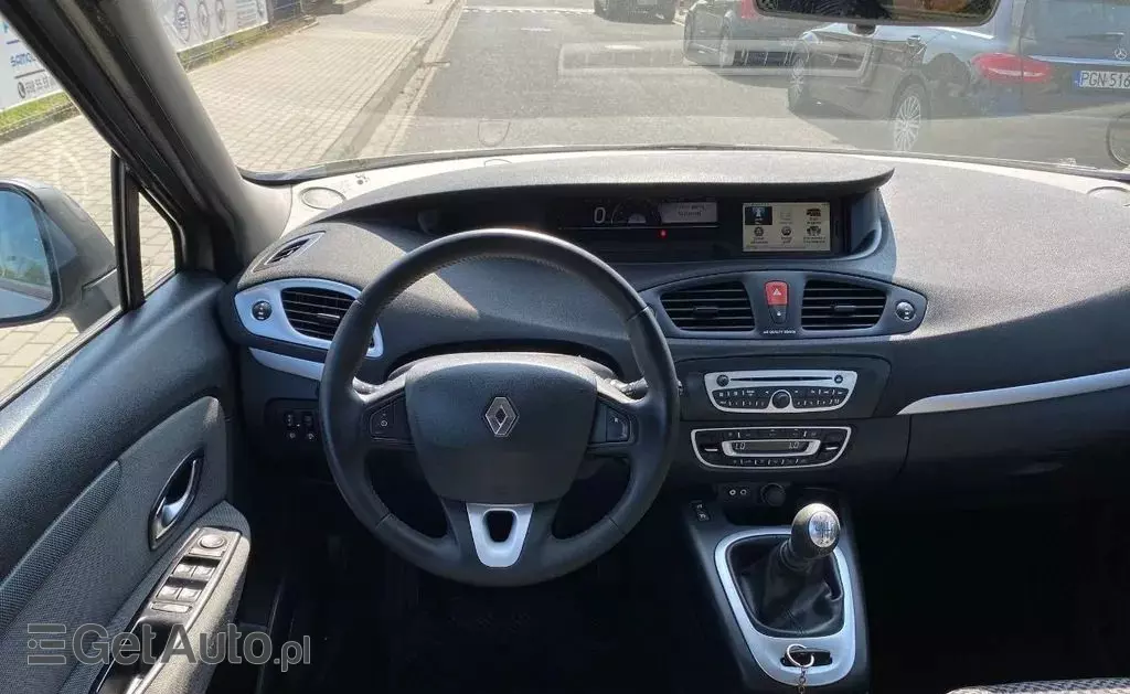 RENAULT Scenic 