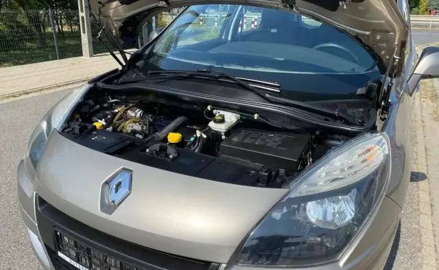 RENAULT Scenic 