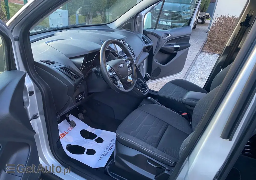 FORD Tourneo Connect Gr 1.5 TDCi Titanium