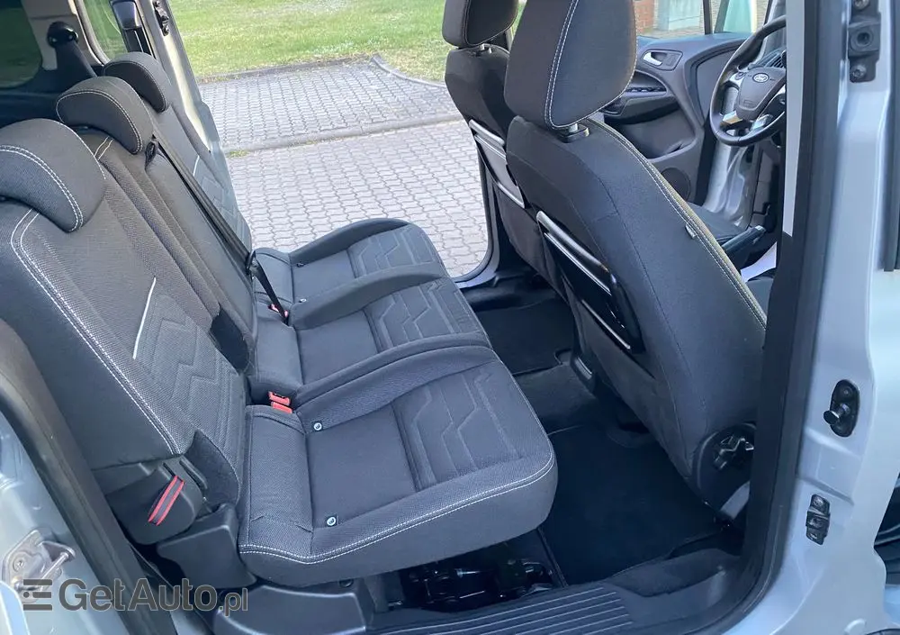 FORD Tourneo Connect Gr 1.5 TDCi Titanium