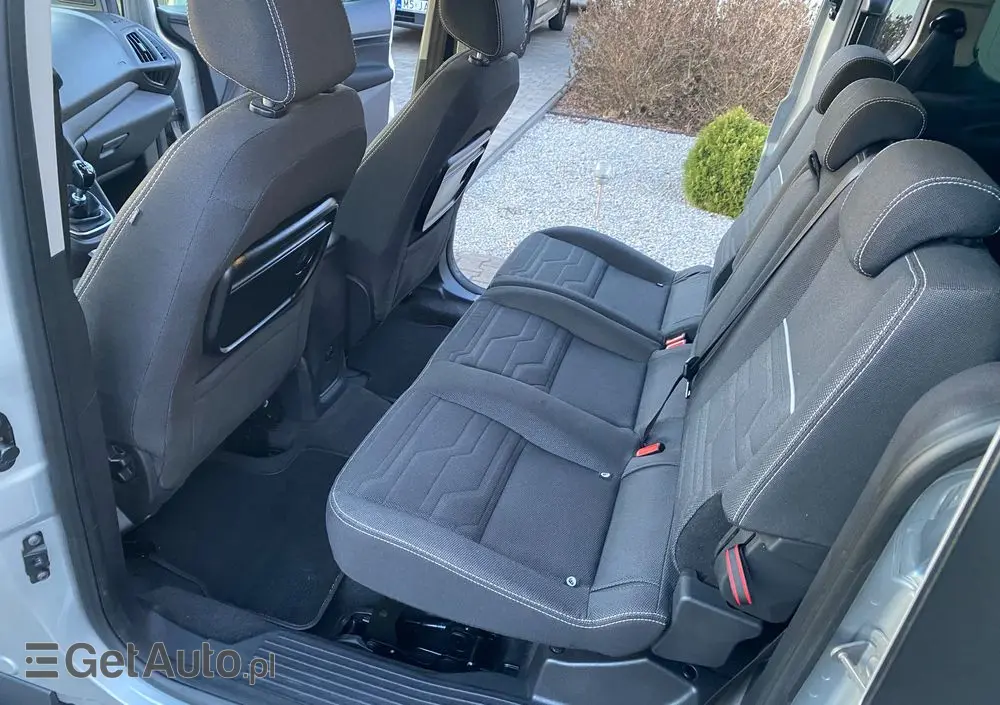 FORD Tourneo Connect Gr 1.5 TDCi Titanium