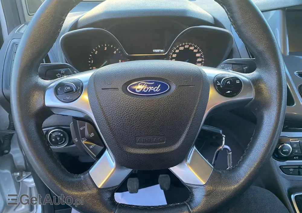 FORD Tourneo Connect Gr 1.5 TDCi Titanium