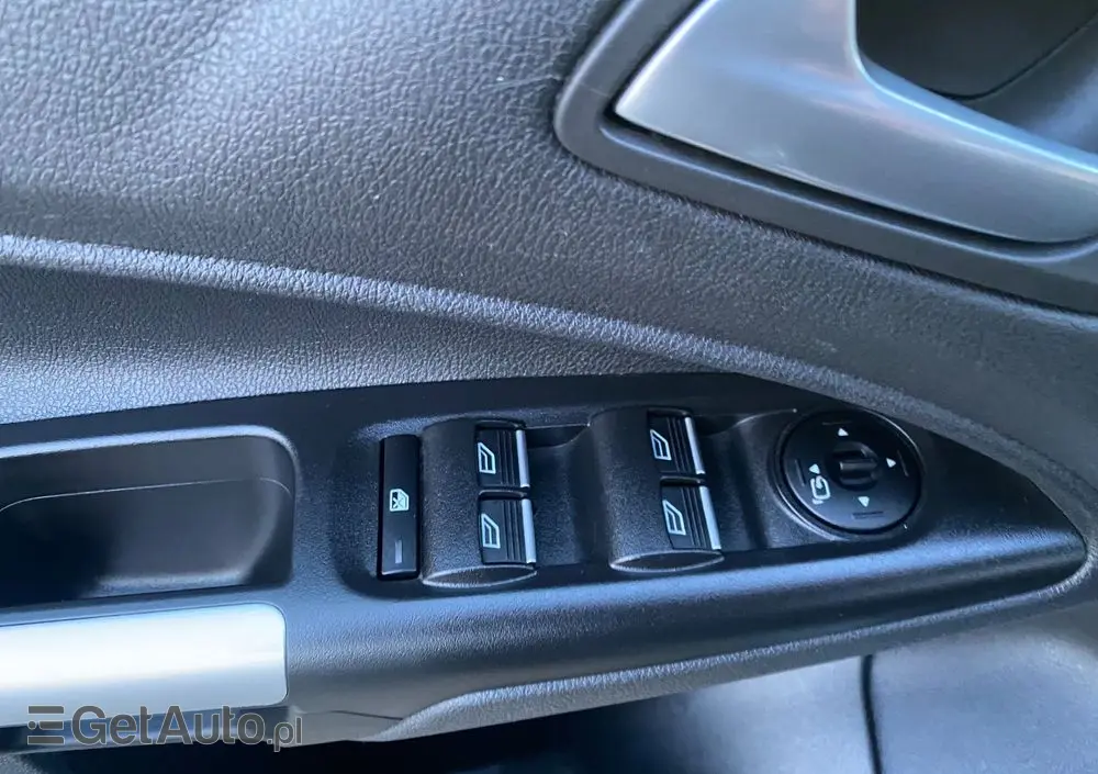 FORD Tourneo Connect Gr 1.5 TDCi Titanium