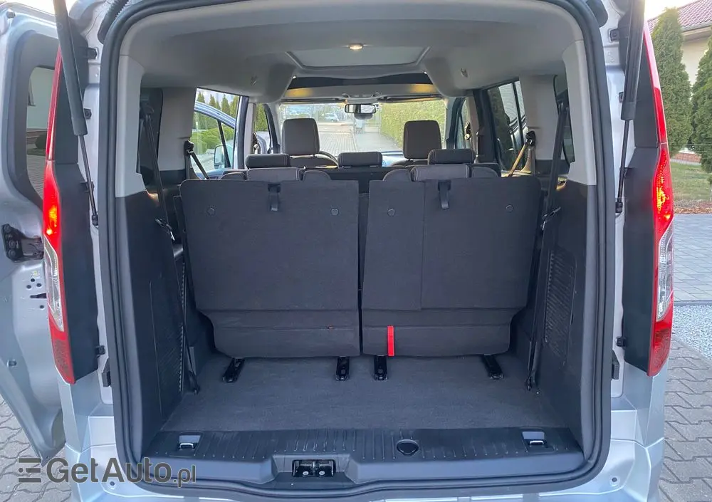 FORD Tourneo Connect Gr 1.5 TDCi Titanium