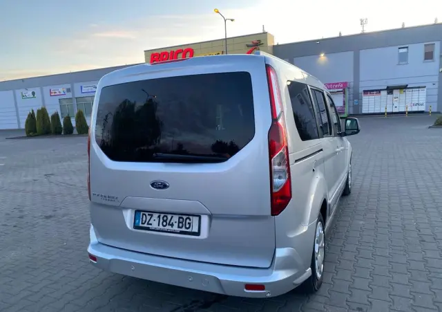FORD Tourneo Connect Gr 1.5 TDCi Titanium