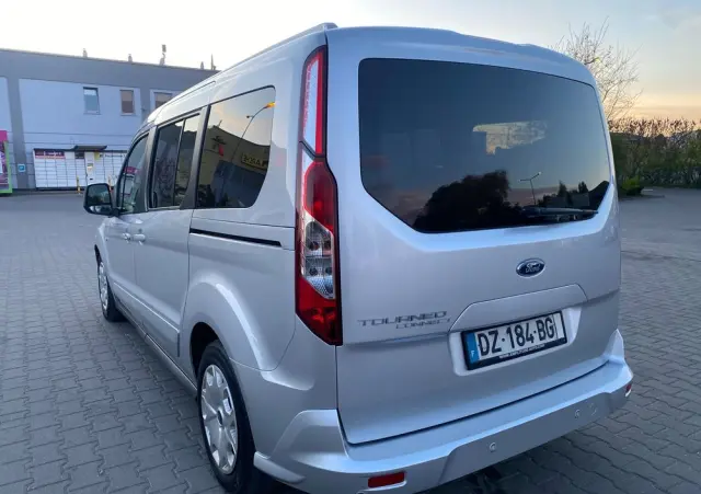 FORD Tourneo Connect Gr 1.5 TDCi Titanium