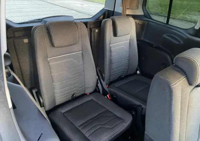 FORD Tourneo Connect Gr 1.5 TDCi Titanium