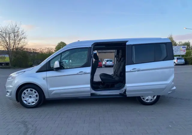 FORD Tourneo Connect Gr 1.5 TDCi Titanium