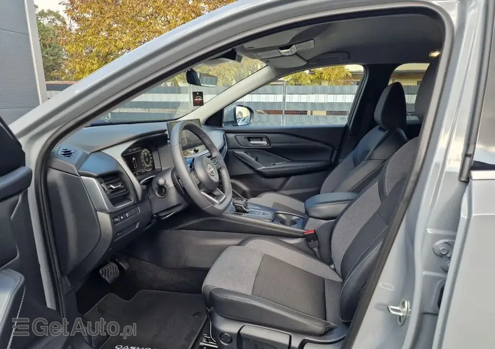 NISSAN Qashqai 1.3 DIG-T MHEV Xtronic N-Connecta