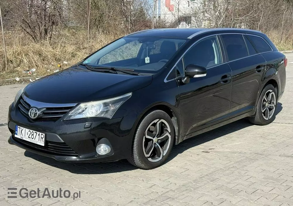 TOYOTA Avensis 