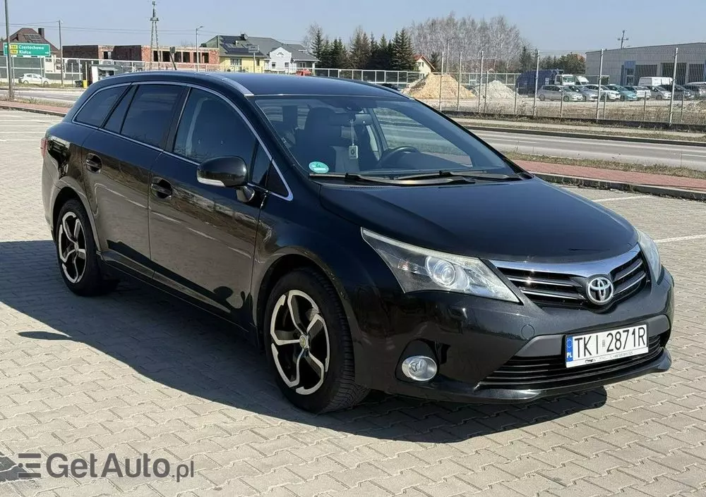 TOYOTA Avensis 