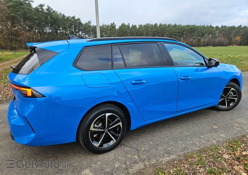 OPEL Astra 1.2 Turbo Business Elegance