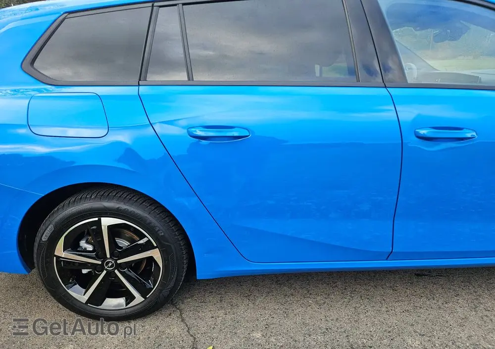 OPEL Astra 1.2 Turbo Business Elegance